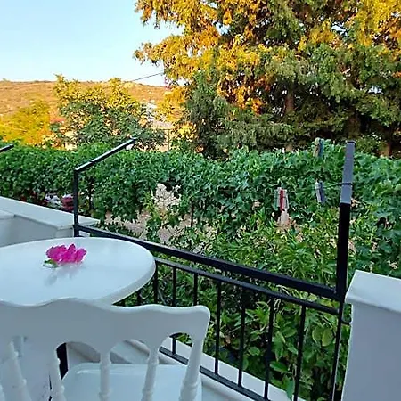 Sema فندق Adakoy